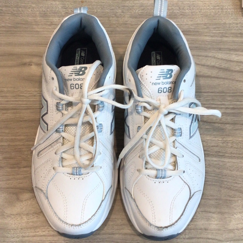 New Balance 608 White & Blue Lace-Up Sneakers Shoes Women’s 7.5 Men’s 6